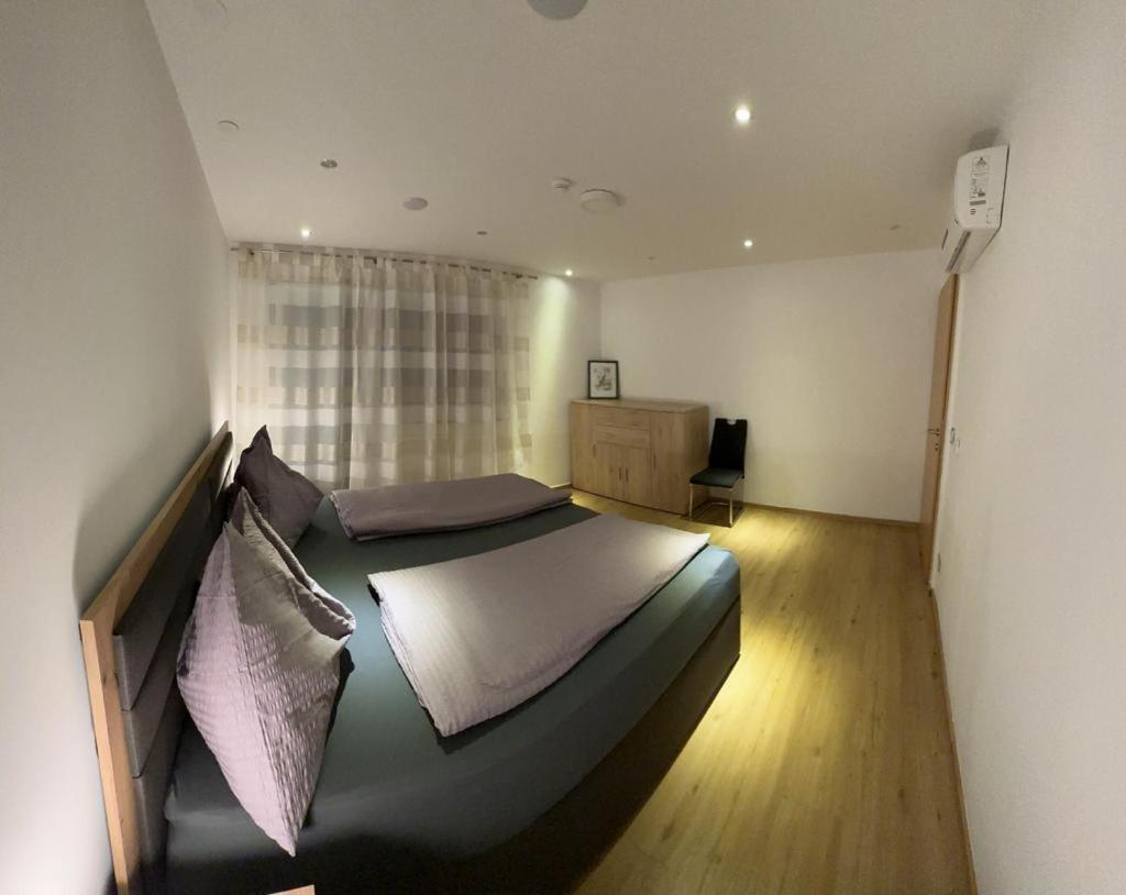Apartment Baicu Zell Am