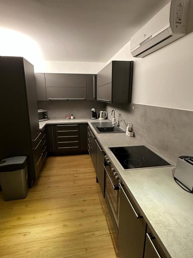 Apartment Baicu Zell Am